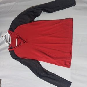 Men's Lululemon Size Large 3 Button Long Sleeve